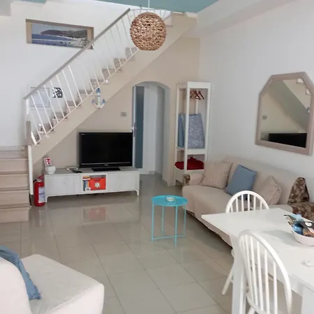 Holiday home Junno Maison Doli'